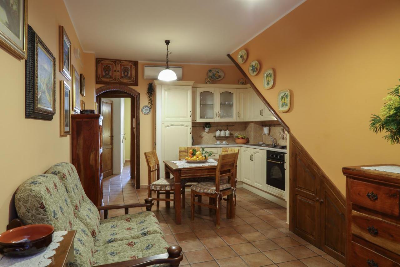 Casa Antico Borgo Cuseni Appartement Taormina Buitenkant foto