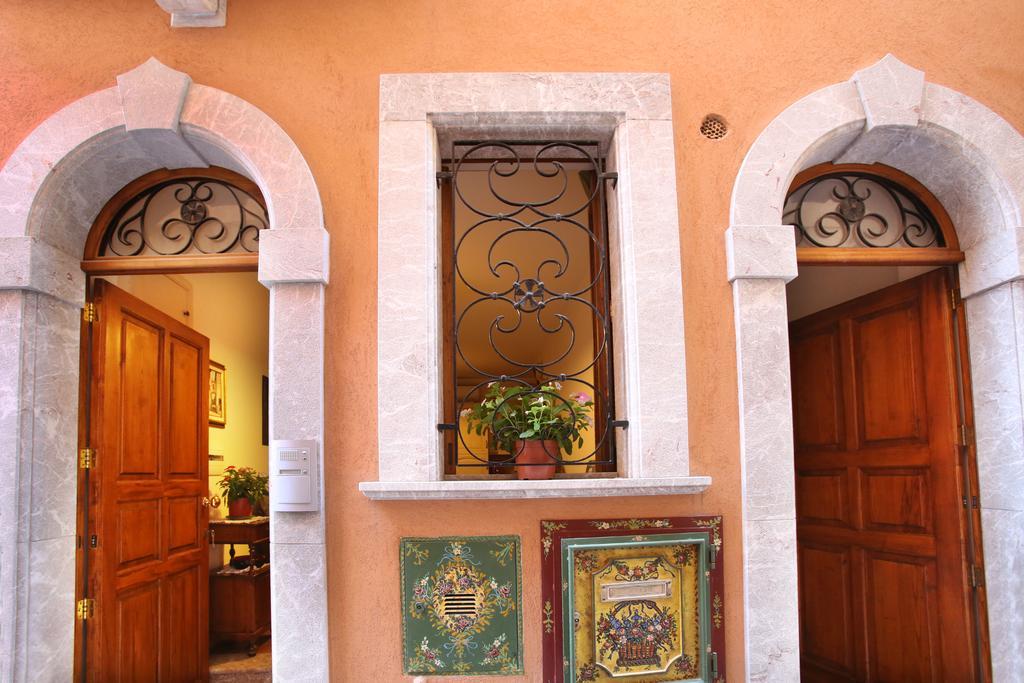 Casa Antico Borgo Cuseni Appartement Taormina Buitenkant foto